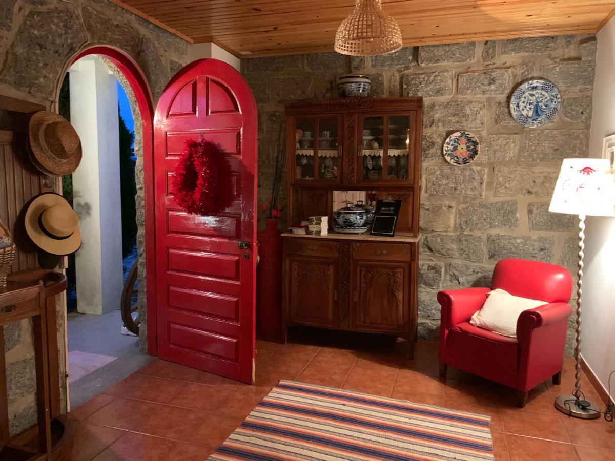 Vila Aurora Parada de Gatim Bagian luar foto
