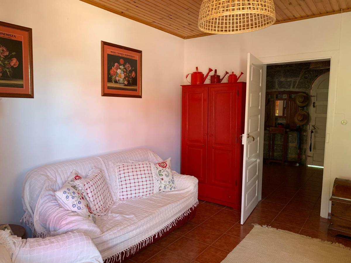 Vila Aurora Parada de Gatim Bagian luar foto