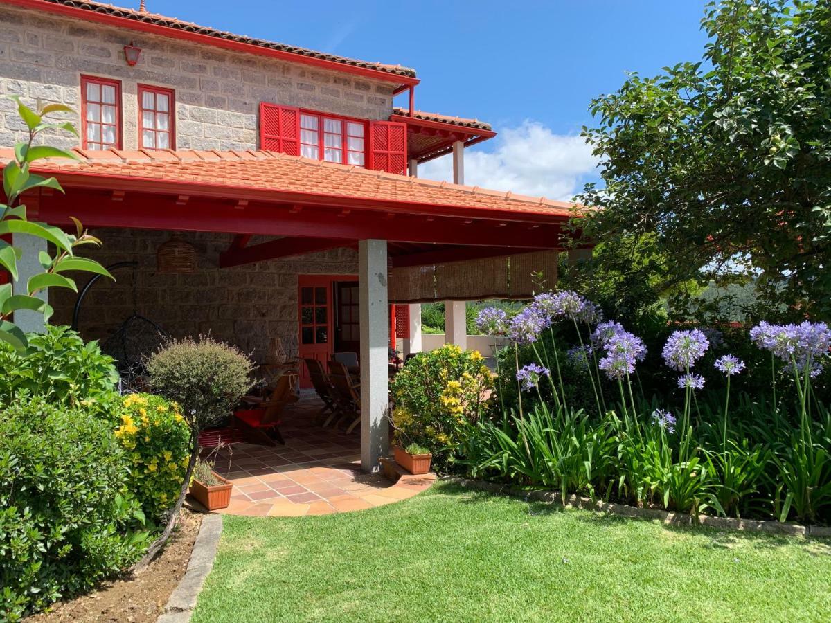 Vila Aurora Parada de Gatim Bagian luar foto